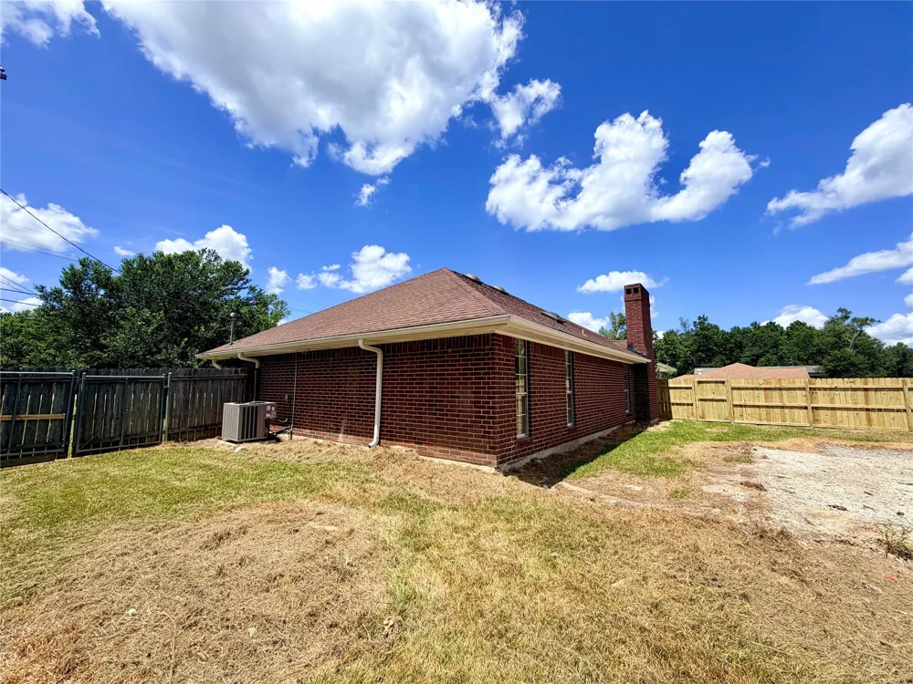 9200 Highway 87 Orange, TX 77632
