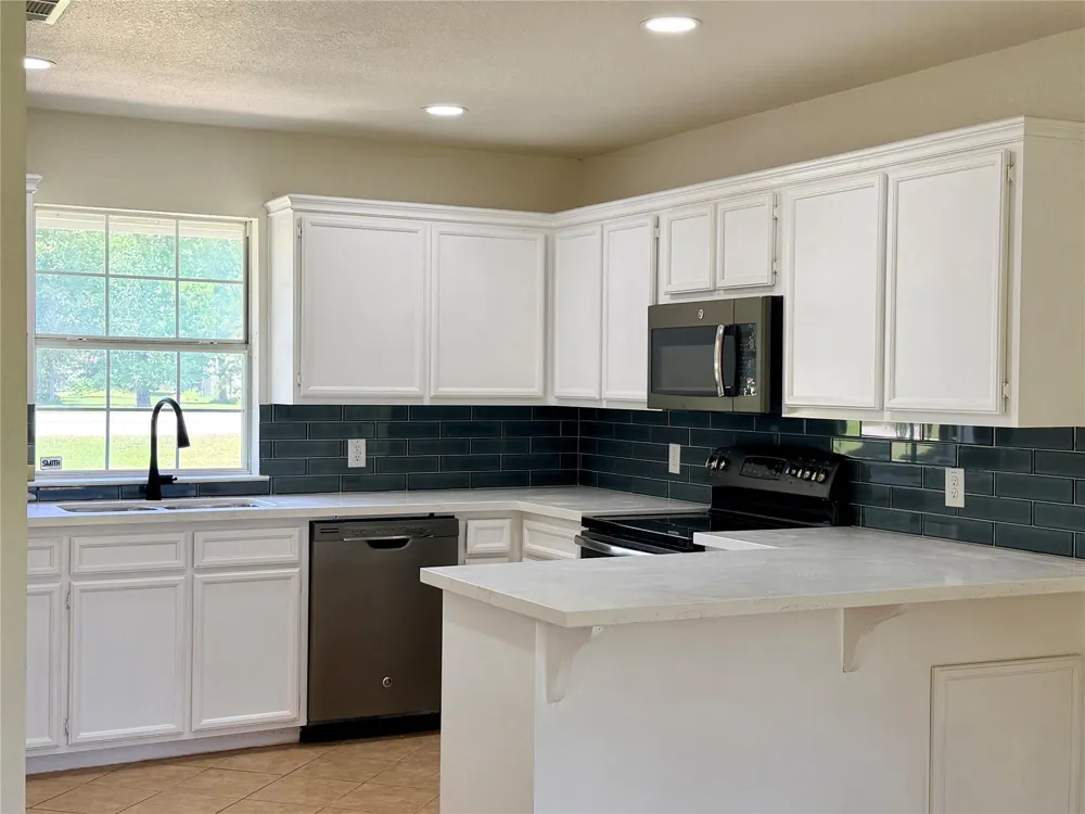 9200 Highway 87 Orange, TX 77632
