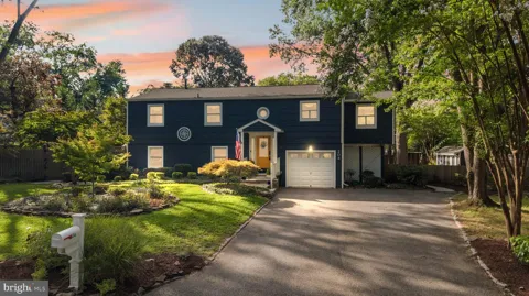204 MILL HARBOR DRIVE