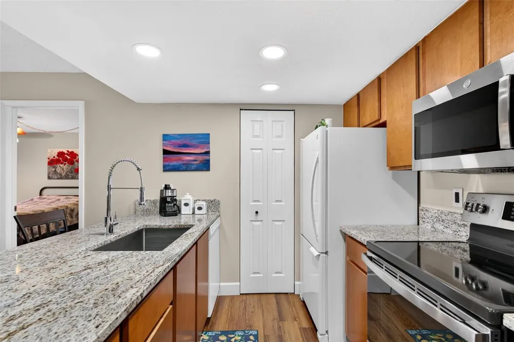 2721 72ND STREET COURT W #2721 Bradenton, FL 34209