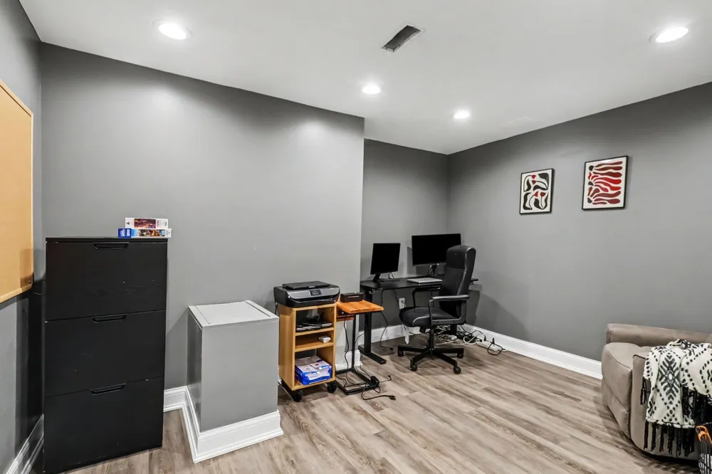 5655 Hillcrest Circle E West Bloomfield Charter Township, MI 48322