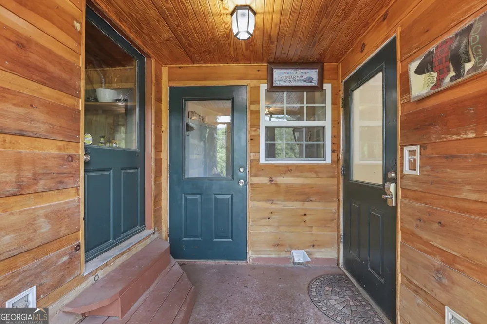 1049 Mountain Shadows DR Cleveland, GA 30528