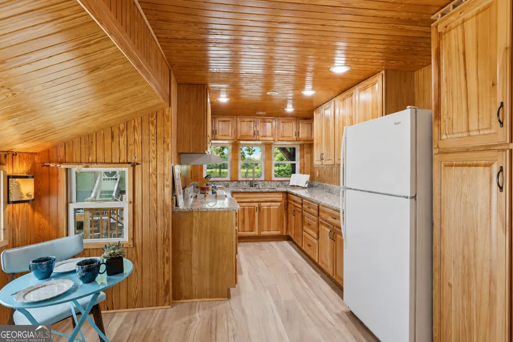 1049 Mountain Shadows DR Cleveland, GA 30528