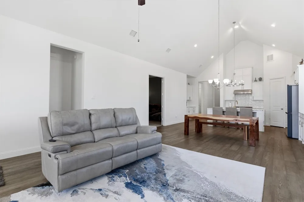 2901 Stonefield The Colony, TX 75056