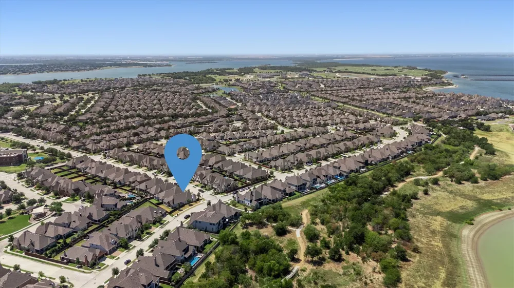 2901 Stonefield The Colony, TX 75056
