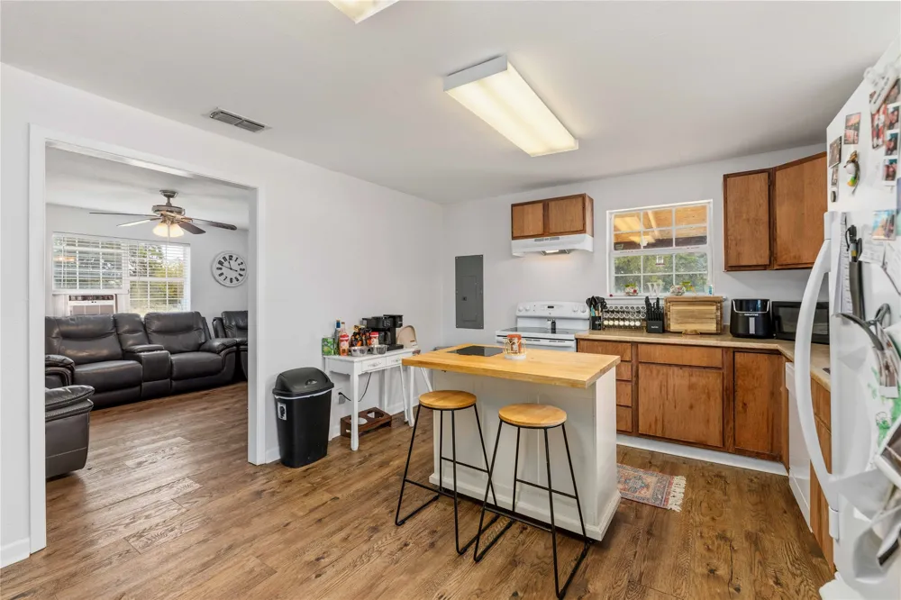 1303 Avenue D Brownwood, TX 76801