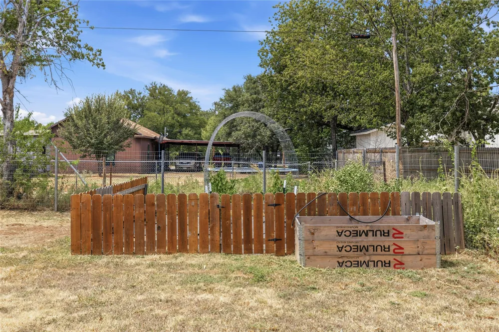1303 Avenue D Brownwood, TX 76801