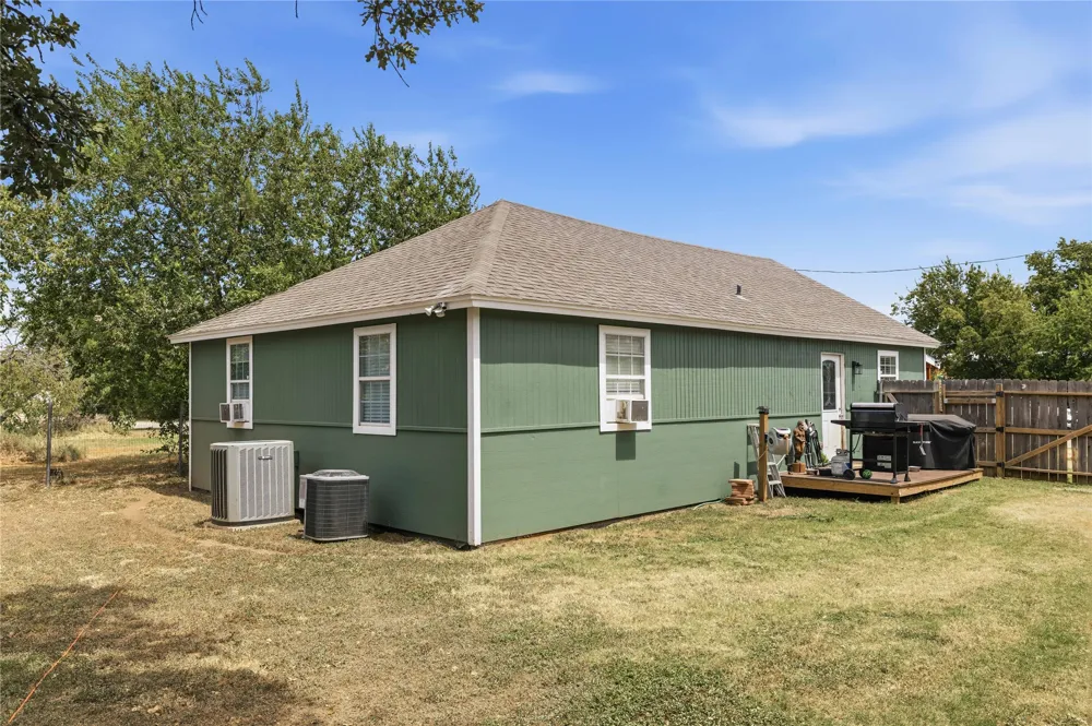 1303 Avenue D Brownwood, TX 76801