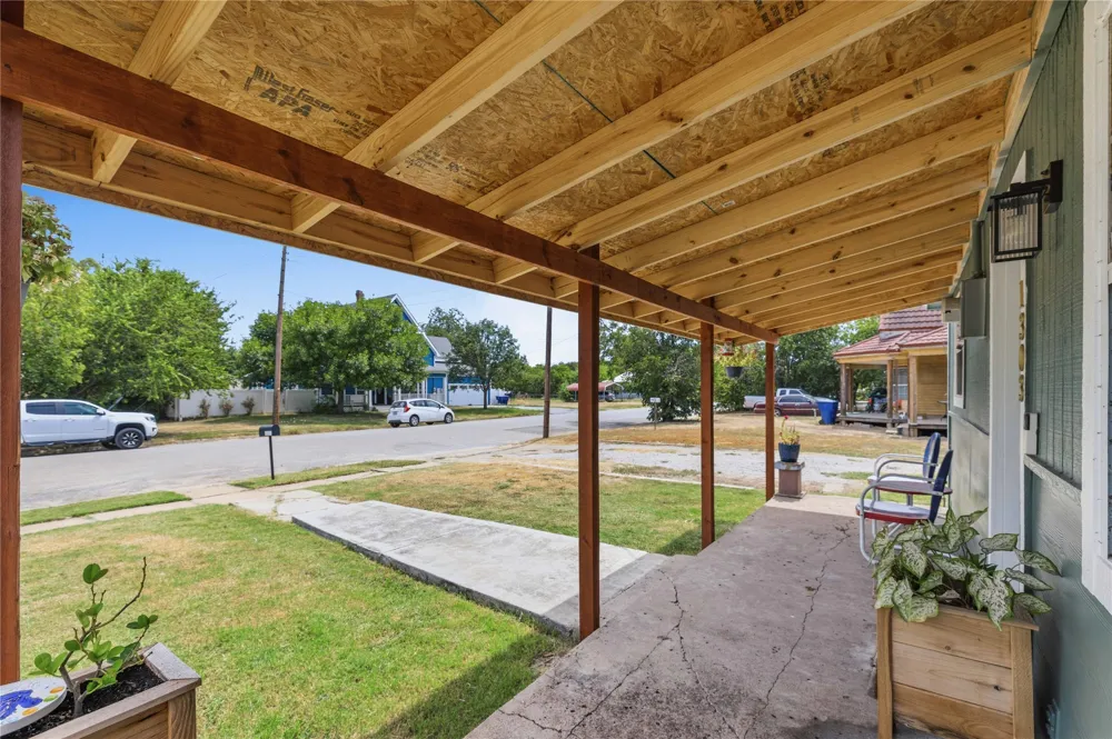 1303 Avenue D Brownwood, TX 76801