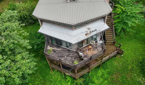 4010 Hwy 136 E