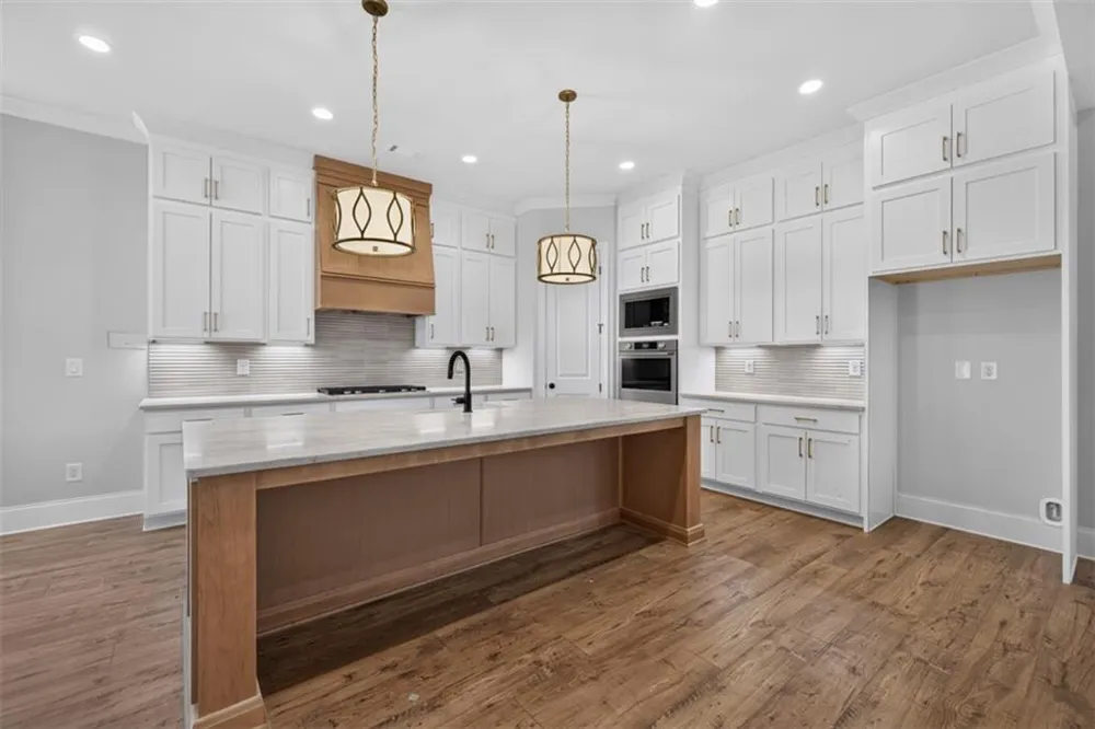 5808 Mitchell Street Flowery Branch, GA 30542