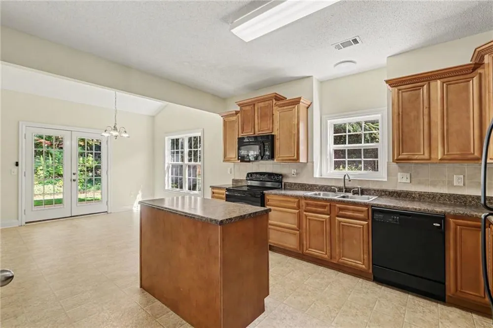 187 Ivey Lake Parkway Temple, GA 30179