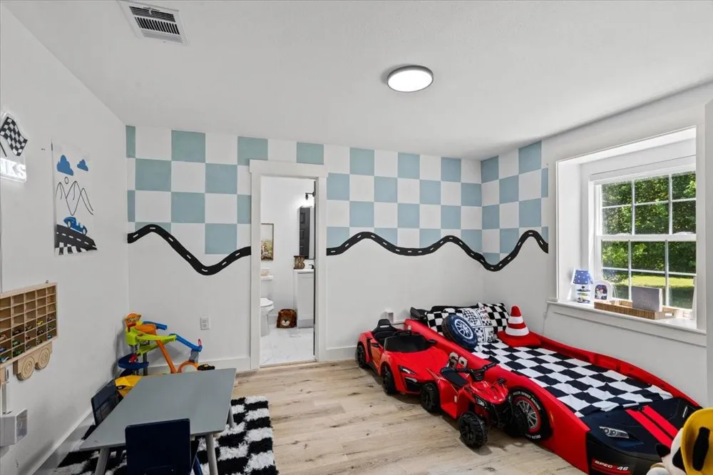 13509 S Bellaire Street Santa Fe, TX 77510