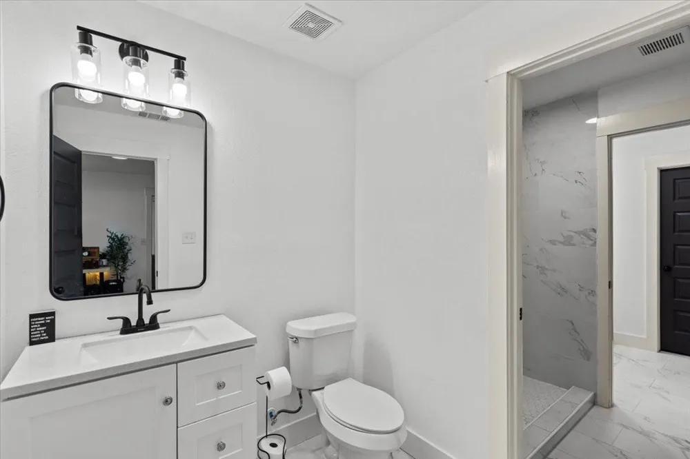 13509 S Bellaire Street Santa Fe, TX 77510