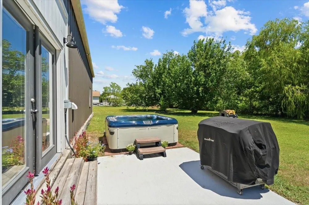 13509 S Bellaire Street Santa Fe, TX 77510