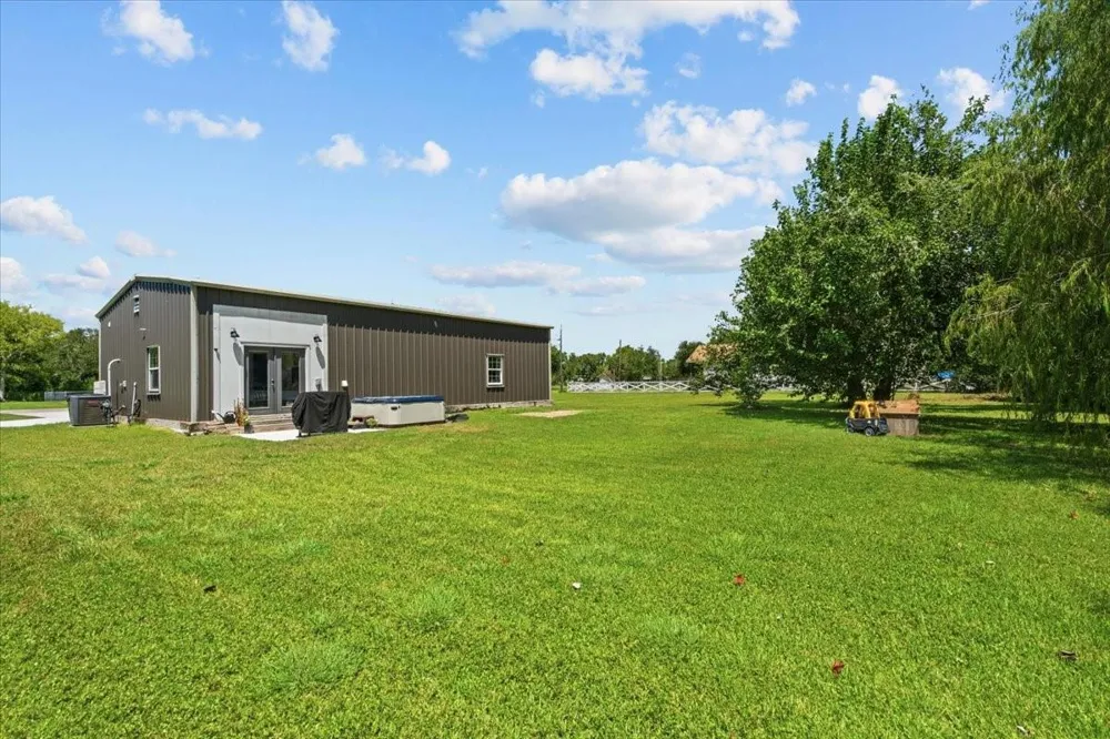 13509 S Bellaire Street Santa Fe, TX 77510