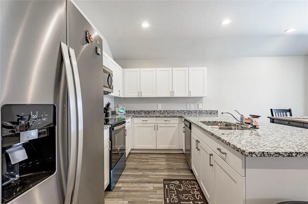 410 Del Monte Drive Huntsville, TX 77320