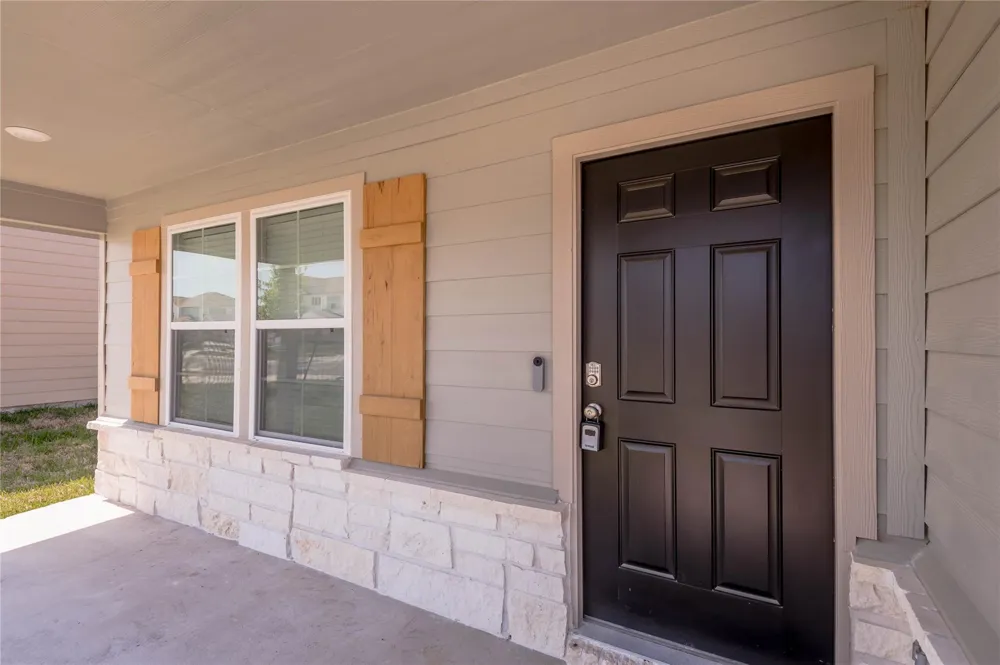 410 Del Monte Drive Huntsville, TX 77320