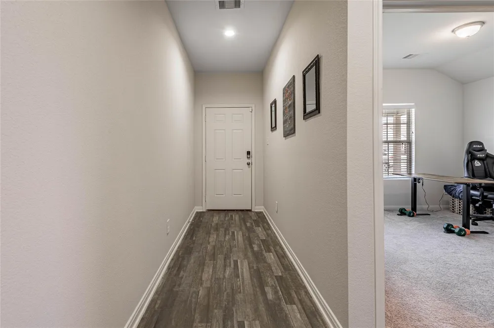 410 Del Monte Drive Huntsville, TX 77320