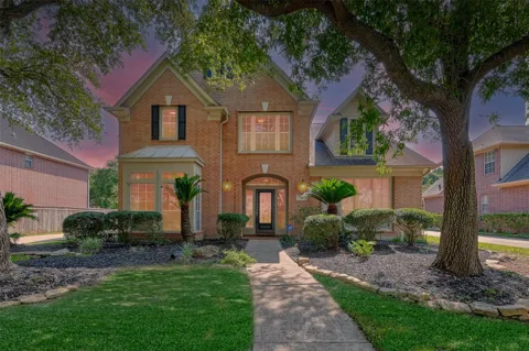 18 Turtle Creek Manor