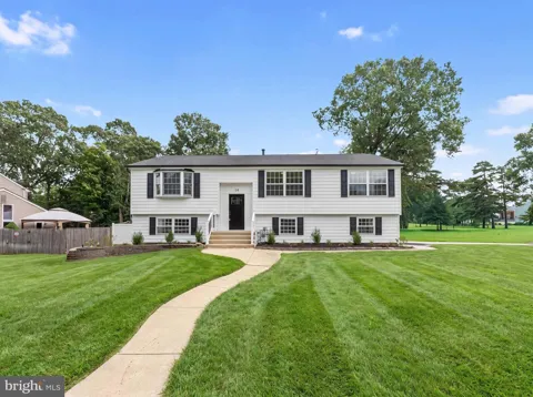 14 TIFFANY PLACE