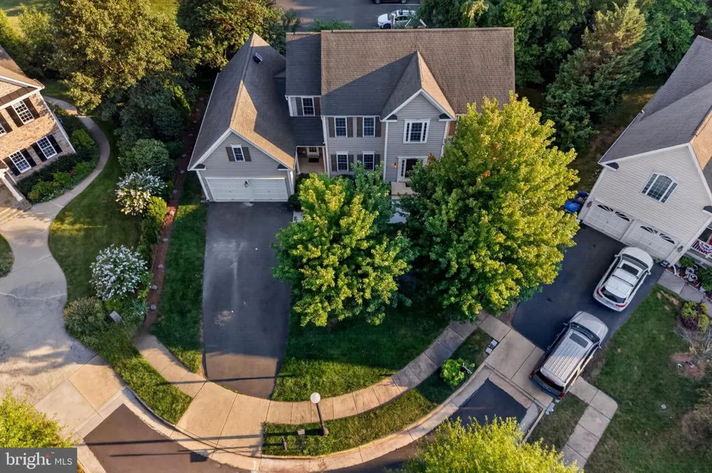889 BALLOU STREET Herndon, VA 20170