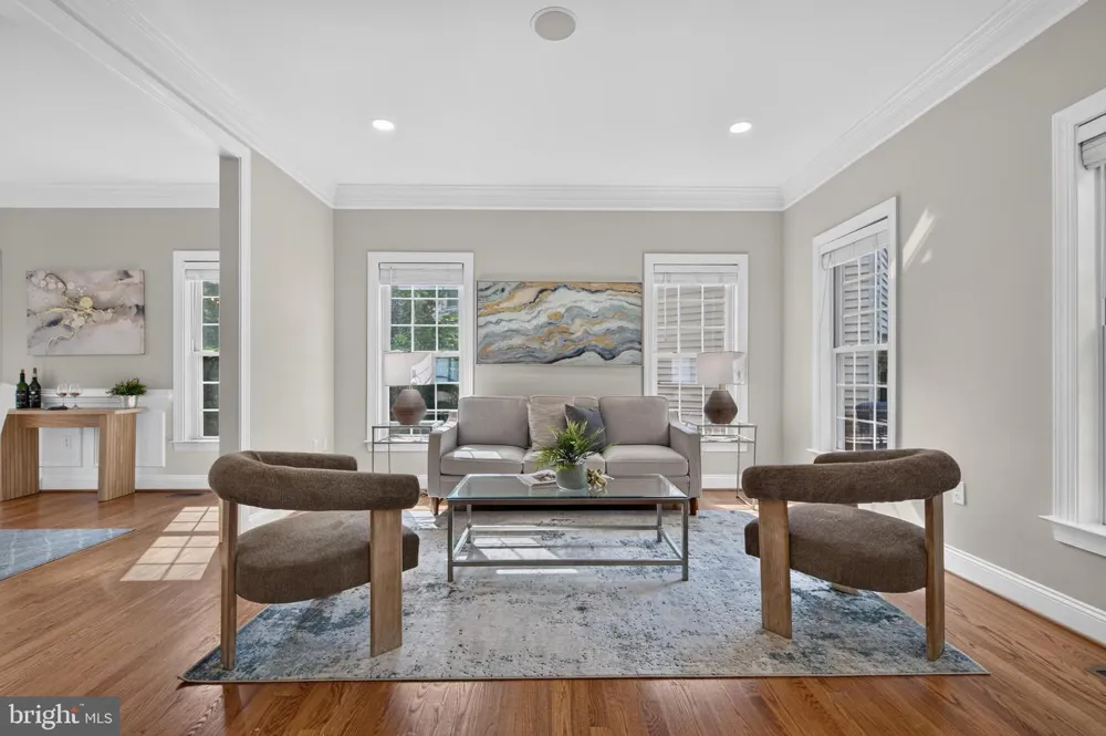 889 BALLOU STREET Herndon, VA 20170