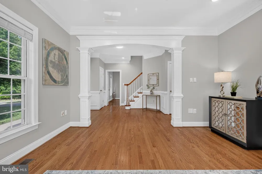 889 BALLOU STREET Herndon, VA 20170