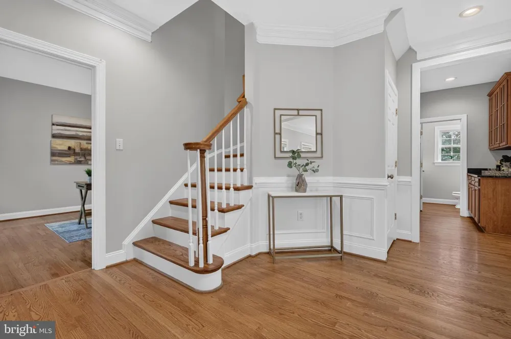 889 BALLOU STREET Herndon, VA 20170