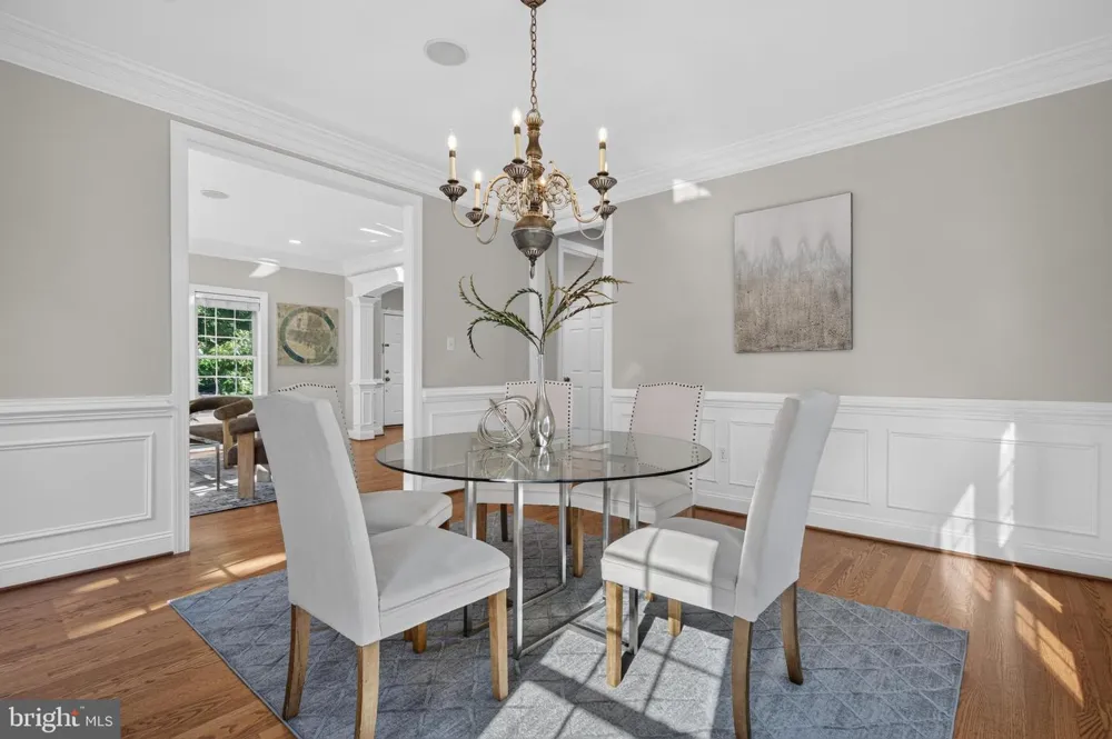 889 BALLOU STREET Herndon, VA 20170
