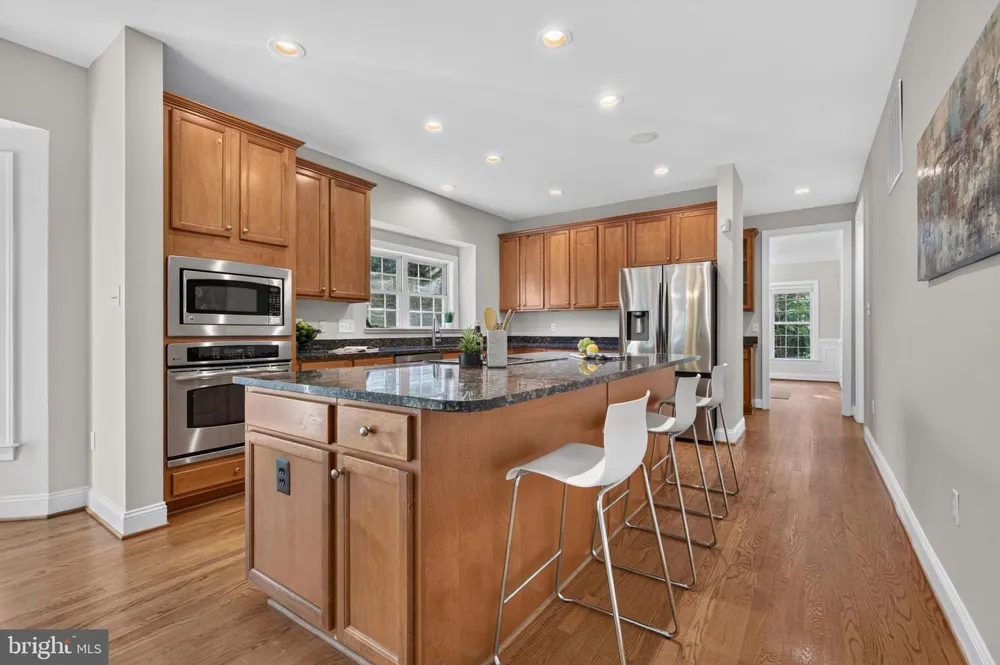889 BALLOU STREET Herndon, VA 20170