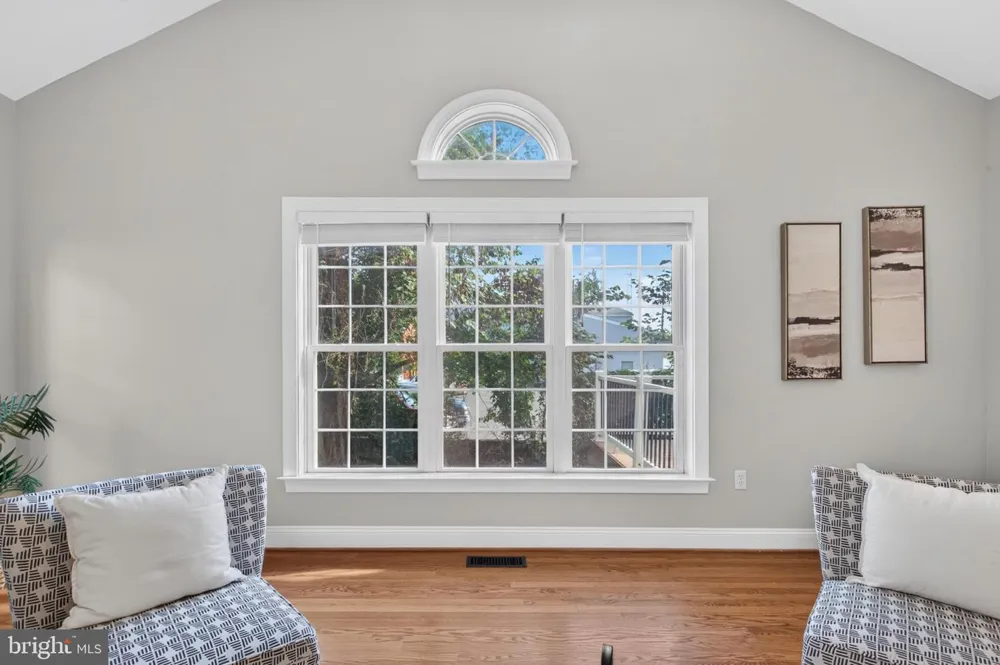 889 BALLOU STREET Herndon, VA 20170