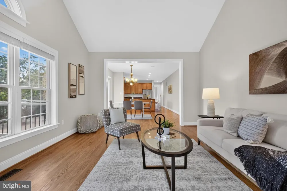 889 BALLOU STREET Herndon, VA 20170