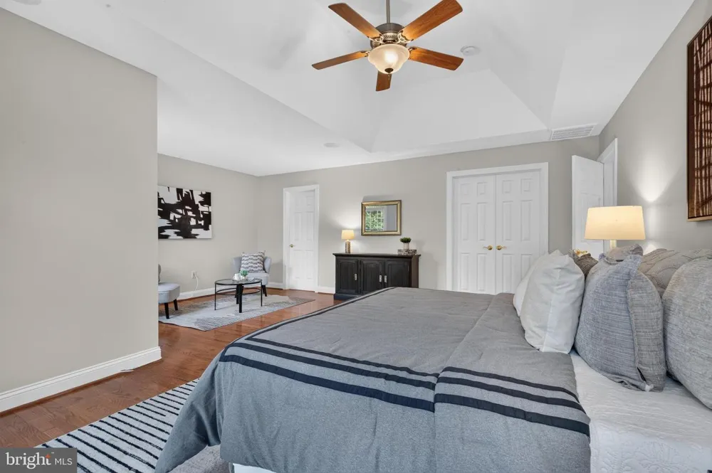 889 BALLOU STREET Herndon, VA 20170