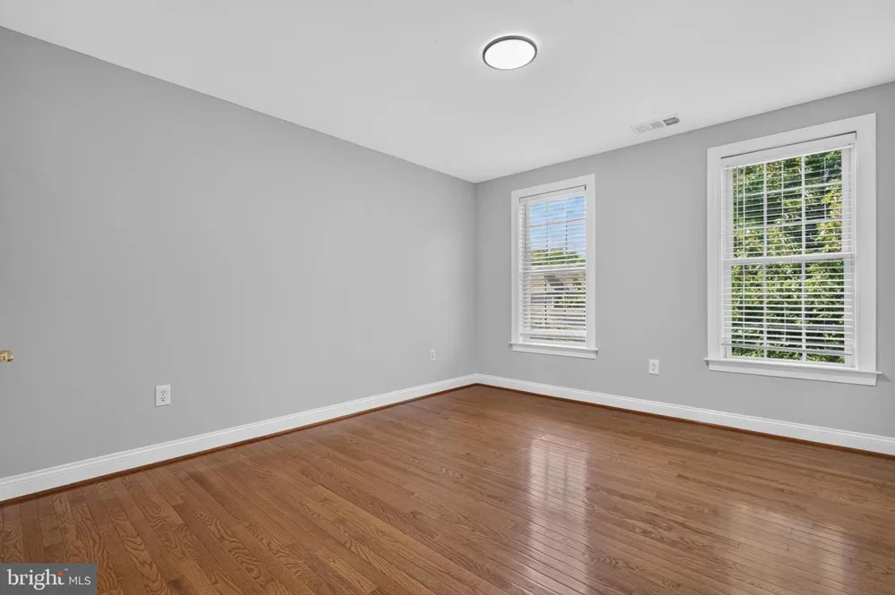 889 BALLOU STREET Herndon, VA 20170