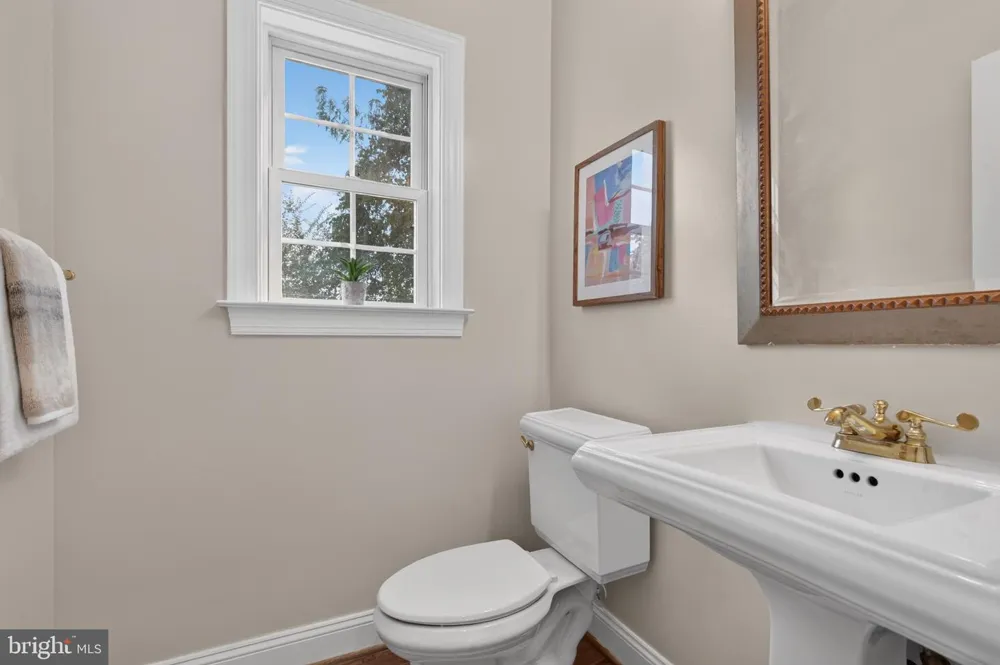 889 BALLOU STREET Herndon, VA 20170