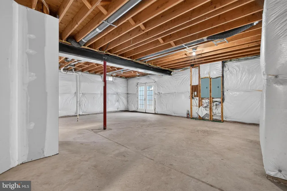 889 BALLOU STREET Herndon, VA 20170
