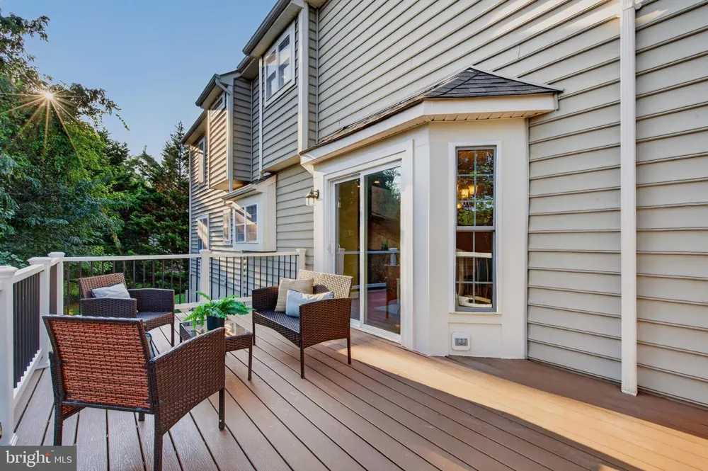 889 BALLOU STREET Herndon, VA 20170