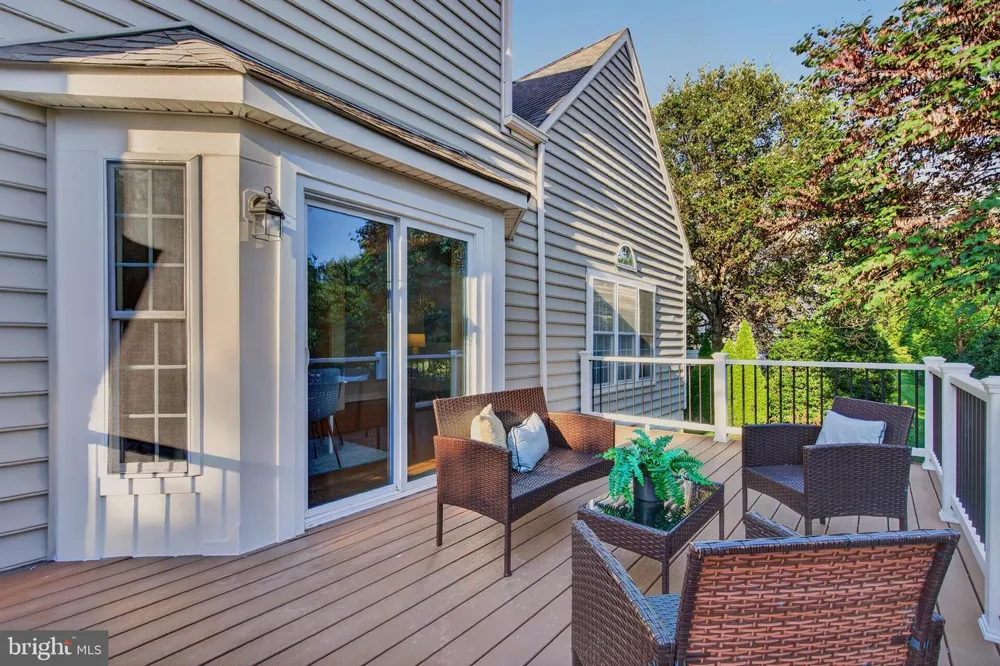 889 BALLOU STREET Herndon, VA 20170