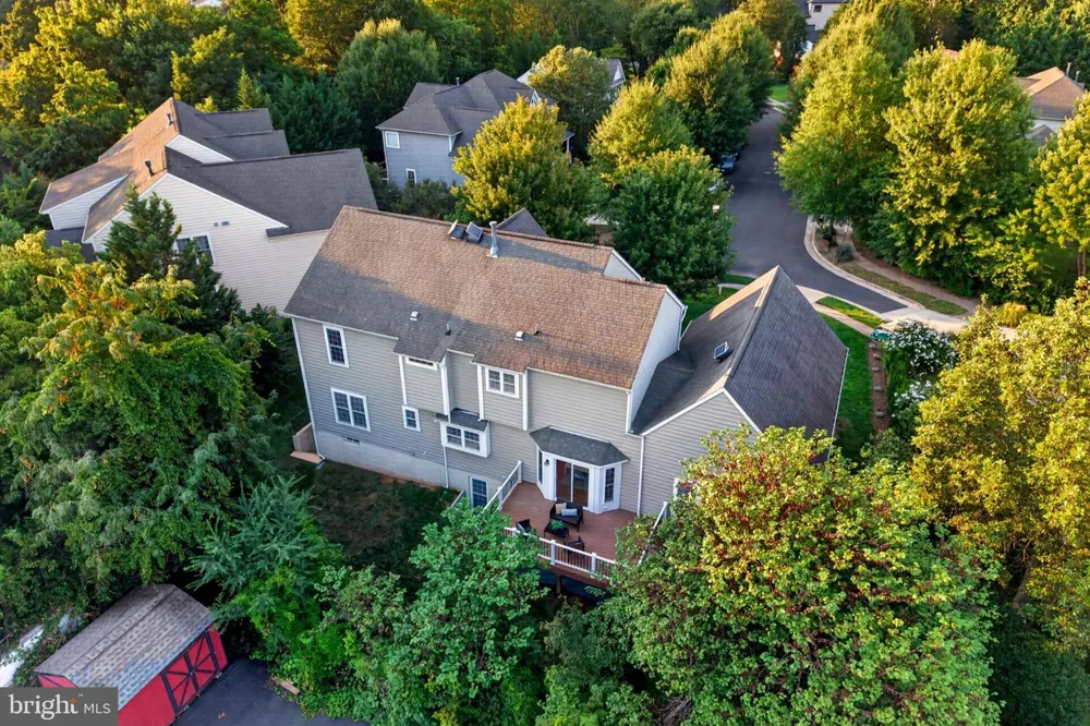 889 BALLOU STREET Herndon, VA 20170
