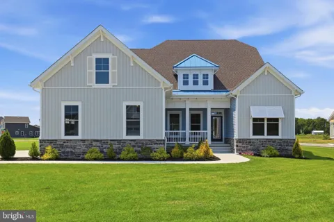 54 LEVEE COURT