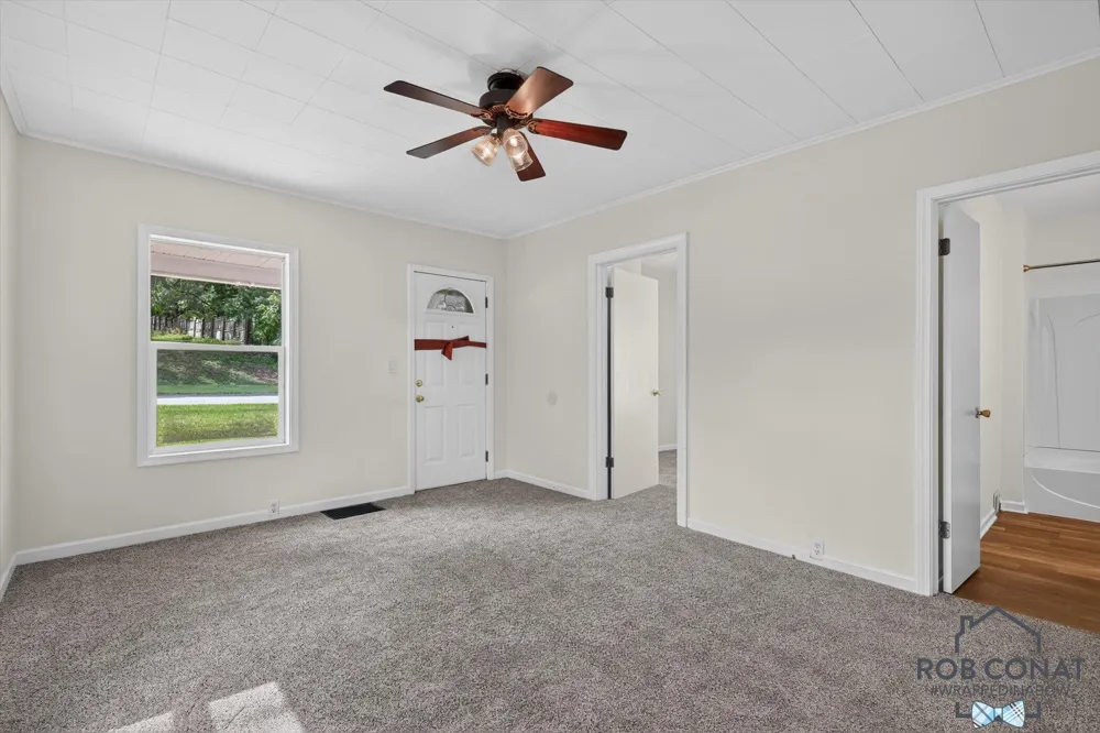 1662 Bristol Avenue NW Grand Rapids, MI 49504