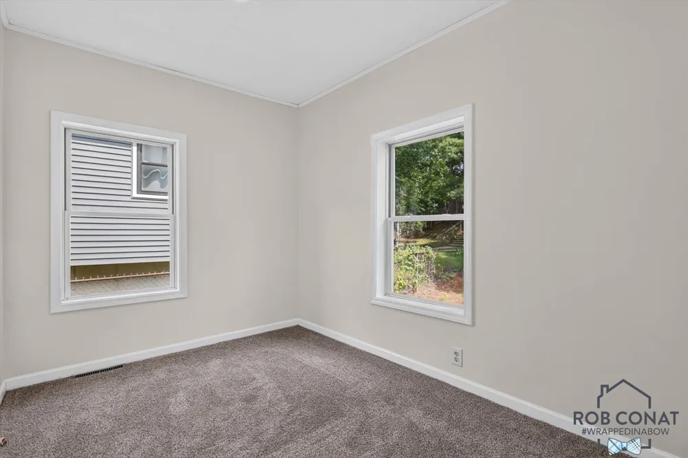 1662 Bristol Avenue NW Grand Rapids, MI 49504