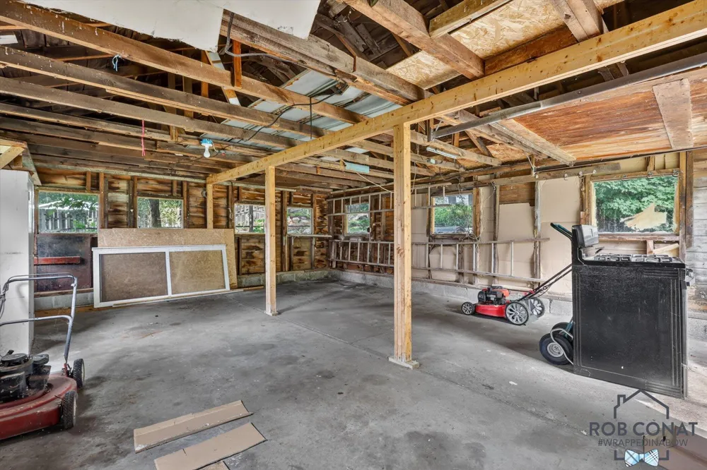 1662 Bristol Avenue NW Grand Rapids, MI 49504