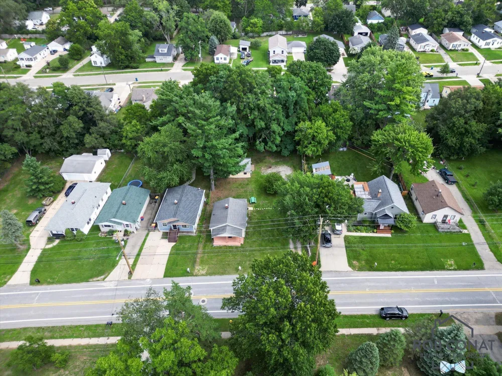 1662 Bristol Avenue NW Grand Rapids, MI 49504