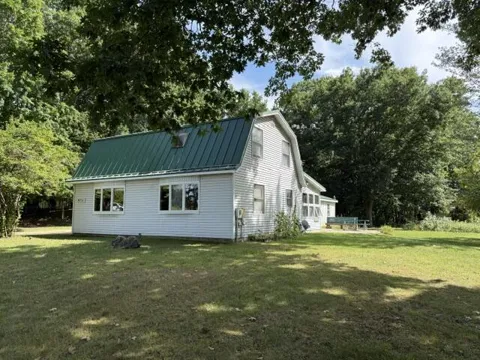 9751 W Howard City-Edmore