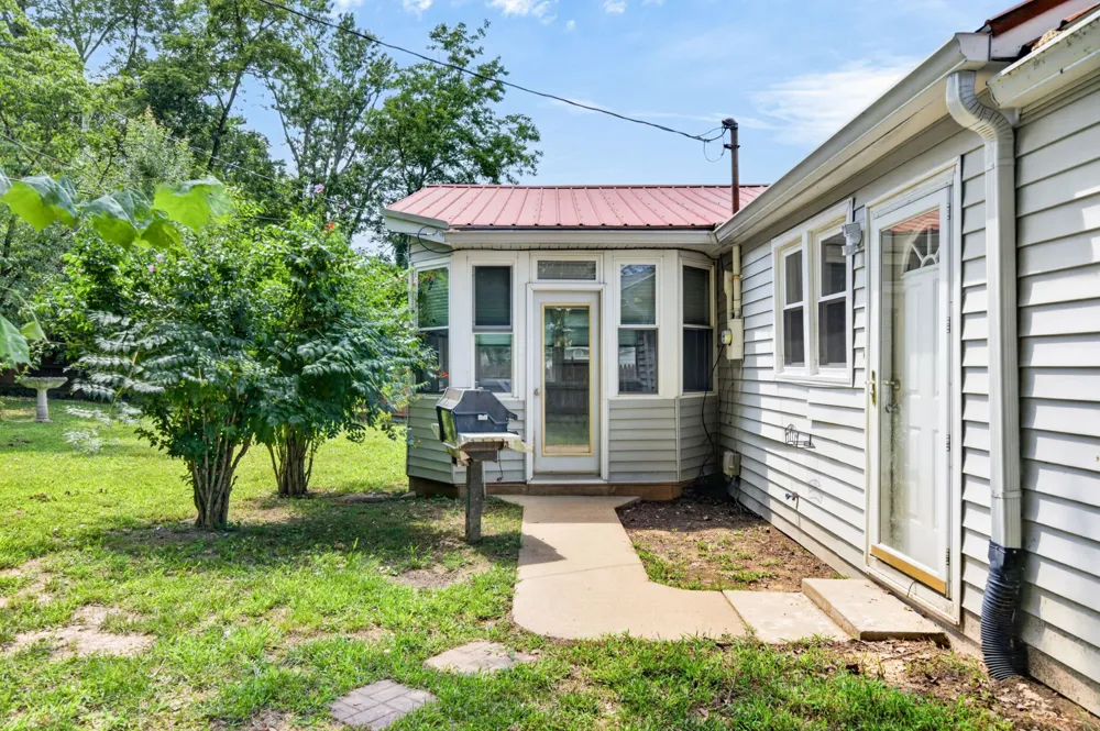 333 E 16th St Cookeville, TN 38501