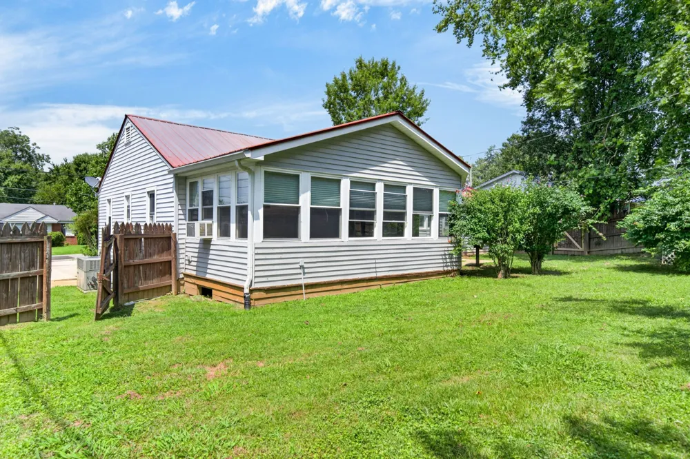 333 E 16th St Cookeville, TN 38501
