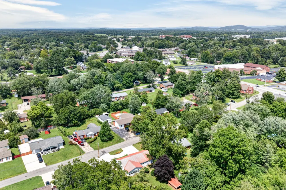333 E 16th St Cookeville, TN 38501