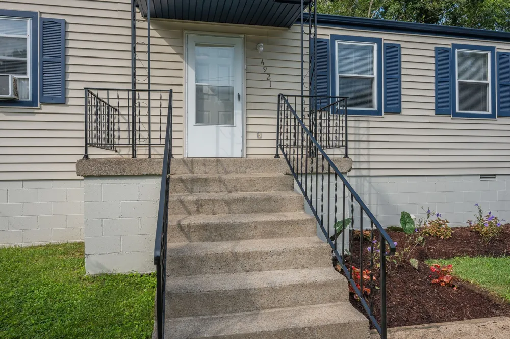 4921 Barclay Square Dr Antioch, TN 37013